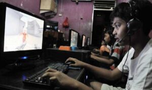 anak-main-game-online1-e1464872380239